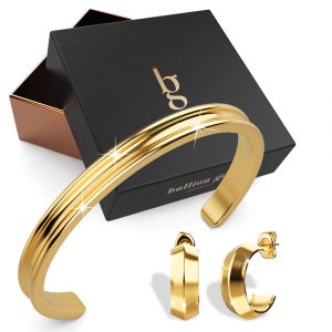 Boxed Chunky Cuff Bangle & Earrings Set In Gold