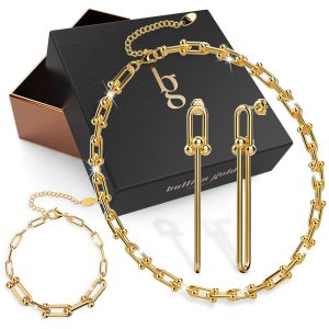 Boxed 3 Pieces Jewellery Set in Gold